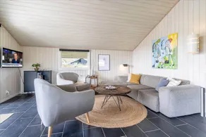 Fully equipped house with terrace & barbecue | Beach nearby - Image 2