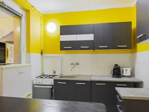 Holiday apartment with terrace, BBQ & garden - Image 4