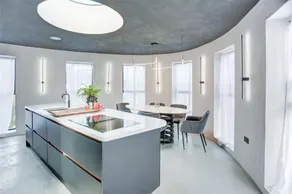 Holiday home with terrace - Image 4