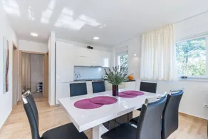 Fully equipped beautiful flat with garden & barbecue | Garden view - Image 5
