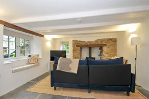 Cottage with barbeque & garden - Image 4