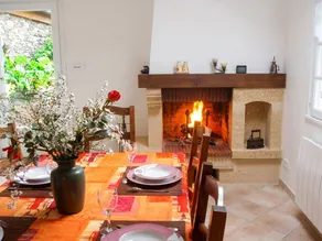 Holiday home with BBQ, garden & terrace | Garden view - Image 2