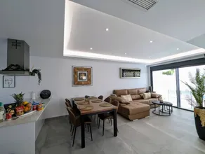 Exclusive Holiday Home 'R-40-D' with Private Pool, Wi-Fi & Air Conditioning - Image 5