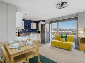 Holiday apartment with fast internet & terrace | City view | Good for workation - Image 3
