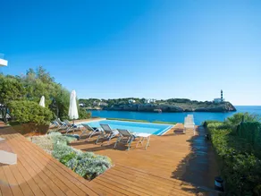 Holiday home with terrace, private pool & barbecue | Nature view - Image 2