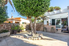 Maison avec barbecue, internet haut débit et terrasse | Vue jardin - Image 3