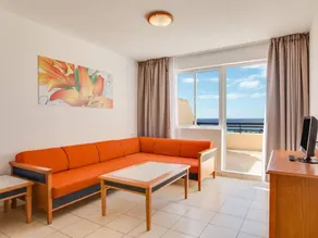 Apartment with terrace & pool | Close to the beach - Image 3
