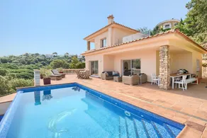 Villa with garden, BBQ & private pool | Garden view - Image 2