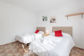 Maison avec jardin et terrasse | Vue jardin - Image 2