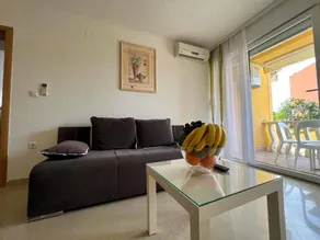 Apartment with BBQ, pool & terrace - Image 2