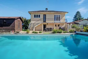 Ferienhaus mit Terrasse, Garten und Pool | Gartenblick - Image 2