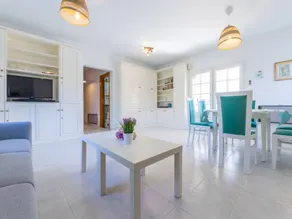 Holiday home with sauna, garden & BBQ - Image 3