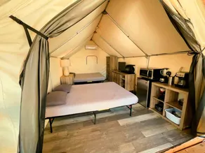 Amazing Glamping Destination for Friends and Family: Comfortable Safari Tent on the San Marcos River near Kingsbury, Texas - Image 3