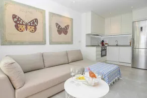 Appartement de vacances avec jardin, terrasse et piscine | Vue mer - Image 5