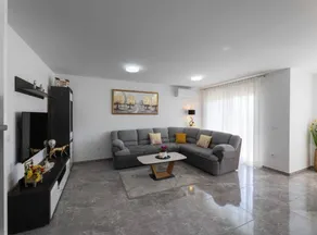 Wohnung mit Terrasse - Image 4