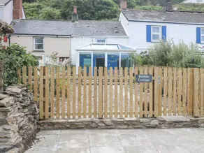 Cottage with terrace & garden | Beach view - Image 3