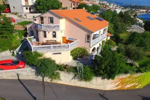 Fully equipped lovely holiday home with garden & sauna - Image 4