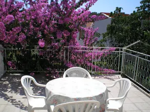 Apartment with terrace | Pet-friendly - Image 2
