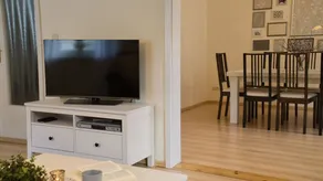 Holiday home with barbecue, garden & terrace - Image 4