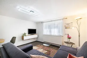 Flat with terrace - Image 2