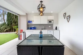 Holiday home with private pool, barbeque & garden | Mountain view | Suitable for remote work - Image 5
