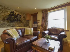 Cottage with garden - Image 3