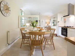 Fully equipped nice cottage with garden | Pet-friendly - Image 5