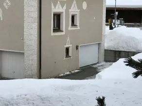 Appartement entièrement équipé avec sauna et jardin | Vue montagne - Image 3