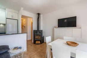 Family-friendly holiday home with garden, fast internet & terrace | Mountain view | Suitable for remote work - Image 5