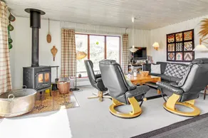 Holiday home with terrace | Sea view - Image 2