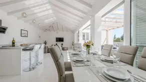 Apartment with garden, terrace & pool | Sea view - Image 4