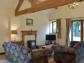 Children-friendly cottage with garden & BBQ | Dogs allowed - Image 2