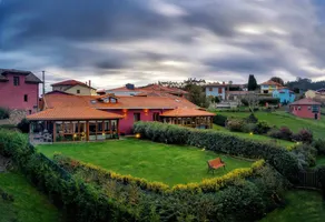 Holiday home with garden | Beach view - Image 2
