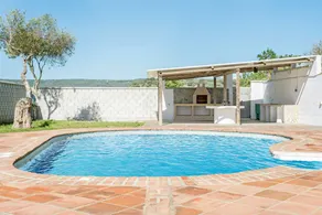 Pleasant house with garden, pool & terrace | Mountain view | Pets are welcome - Image 2