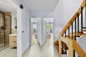 Dedicated room with terrace - Image 5