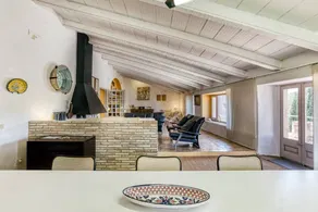 Apartment 'Apartaments Can Gibert - Albera' with Private Terrace, Wi-Fi and Air Conditioning - Image 5