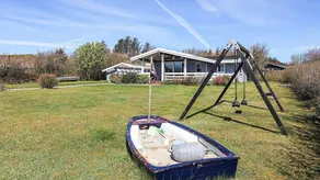 Holiday home with sauna, BBQ & terrace - Image 5