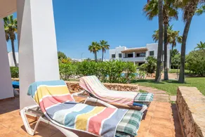 Voll ausgestattete charmante Wohnung mit Garten, Pool und Grill | Gartenblick | Neben dem Strand | Perfekt für die Arbeit von Zuhause - Image 4