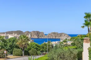 Villa with terrace, garden & barbecue | Sea view | Good for workation - Image 3