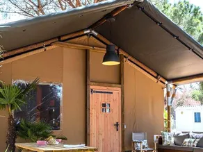 Tent with BBQ & pool - Image 5