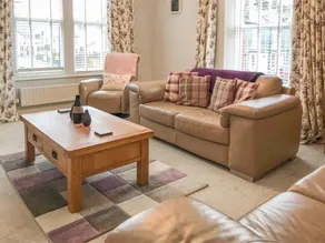 Family-oriented charming cottage with garden | Dogs allowed - Image 3
