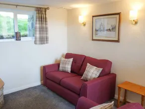 Children-friendly beautiful cottage - Image 4