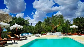 Casa con piscina, barbecue e giardino - Image 2