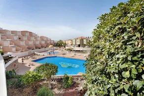 Flat with garden & pool | Mountain view - Image 4