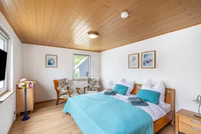 Flat with garden & terrace | Garden view - Image 2