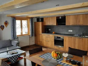 Atractivo apartamento vacacional apta para familias con jardín y terraza | Vistas al jardín - Image 4