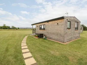 Lovely cottage with garden & jacuzzi - Image 3