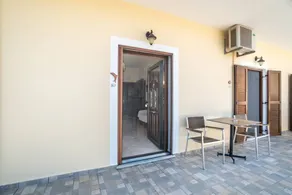 Apartment "Captain Spiros Delfino" with Mountain View, Balcony & Wi-Fi - Image 3