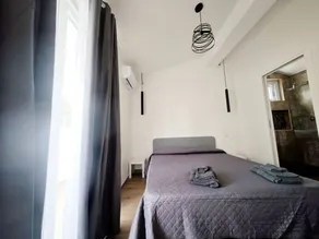 Holiday home with private pool & garden - Image 3