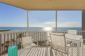 Unique Beachfront Condo with Stunning Beach and Bay Views - Image 2